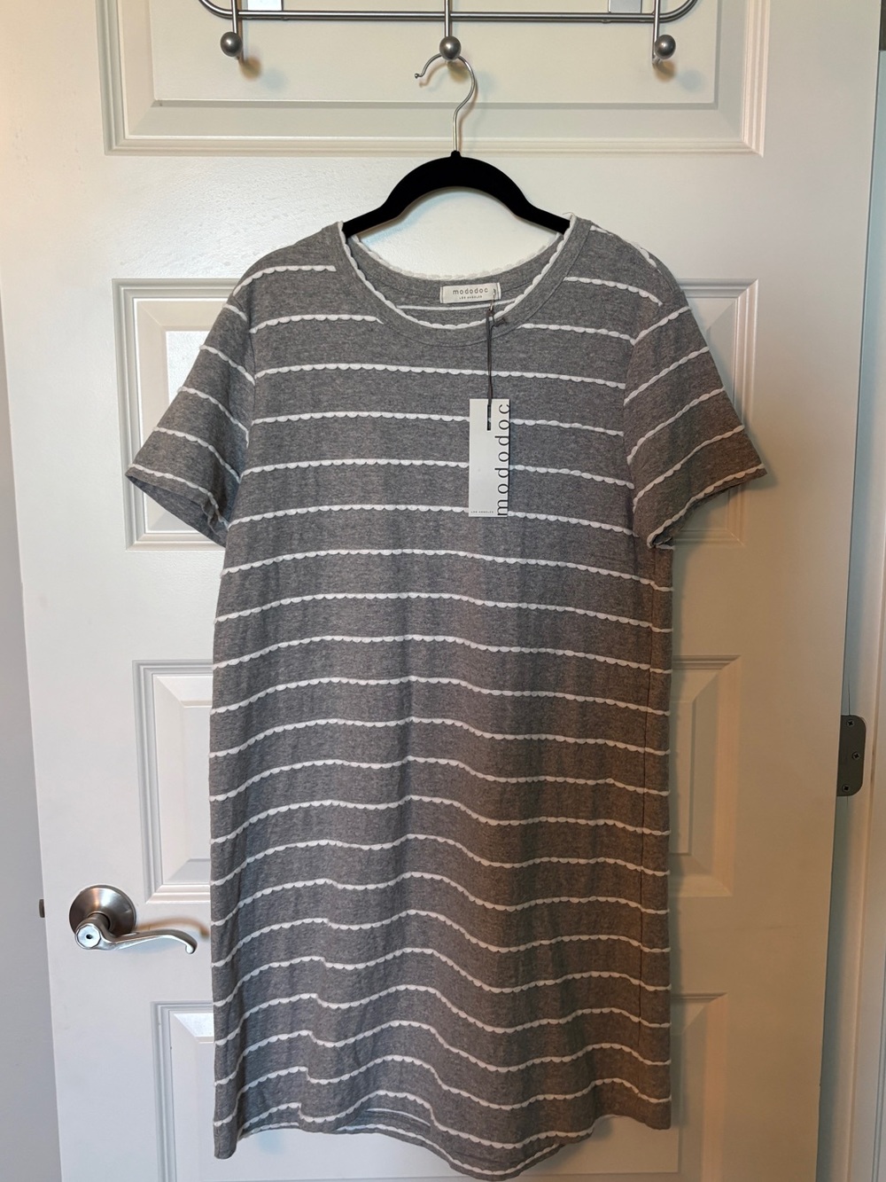 Mododoc Gray & White Striped Short-Sleeve Dress size small